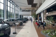 年度回顧與展望｜4000家4S店或?qū)⑼耸?，汽車?jīng)銷商面臨生死關(guān)頭