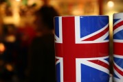 英國新首相斯塔默舉行首次記者會(huì)