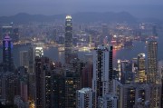 如何理解看put買美式期權(quán)的操作？這種操作的適用場景是什么？