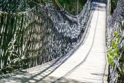 夢中的橋，跨越現(xiàn)實與心靈的旅程