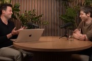 Sam Altman最新訪談：AI將發(fā)現(xiàn)新科學(xué)，未來(lái)AI伴侶無(wú)處不在，人形機(jī)器人街頭漫步
