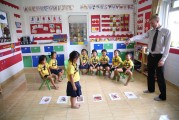 幼兒益智小游戲，讓學(xué)習(xí)無處不在，小助手，寶寶成長路上的益智游戲大集合
