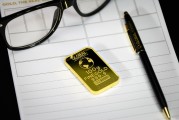 如何將盎司轉換為克？這種轉換如何影響黃金的計量和交易？